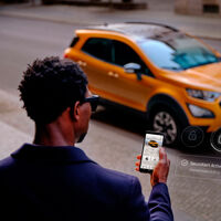 El teléfono móvil se convierte en la alarma del coche con esta nueva función de la app de Ford