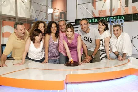 TVE cancela 'España Directo' y renueva 'Amar en Tiempos Revueltos' y 'La Hora de José Mota'