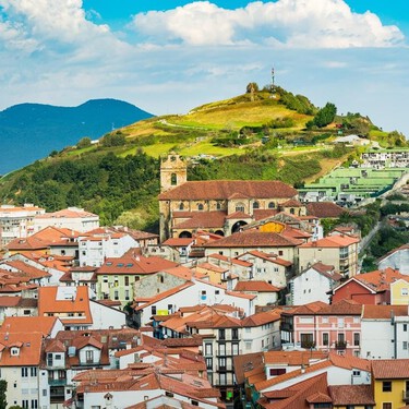 La espectacular ruta medieval por uno de los pueblos más bonitos y desconocidos de Cantabria: otoño es la mejor época