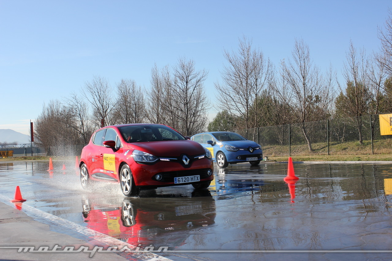 Neumáticos de invierno vs. neumáticos de verano, comparativa a pleno sol y sin necesidad de nieve