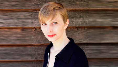 Chelsea Manning es liberada tras dos meses en prisión, aunque su libertad podría no durar mucho tiempo