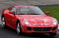 Schumi, probador de Ferraris... de calle