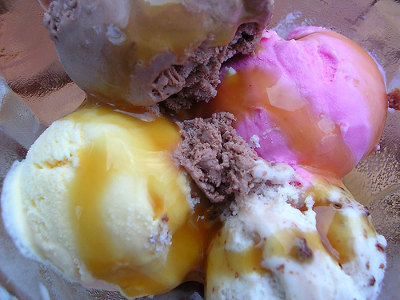Algunos trucos para comer helado sin descuidar la dieta