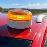 La DGT ha retirado la venta de cuatro balizas V16 que antes eran válidas. Así he comprobado en segundos con mi iPhone si la mía es una de las afectadas