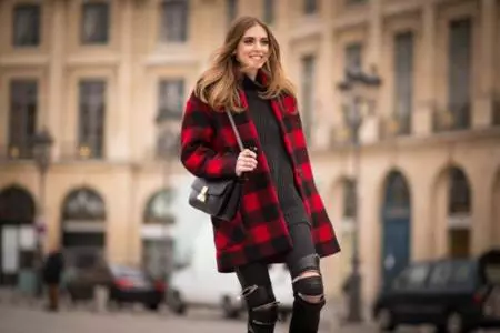 Duelo de cuadros: Isabel Marant las abriga en el día a día