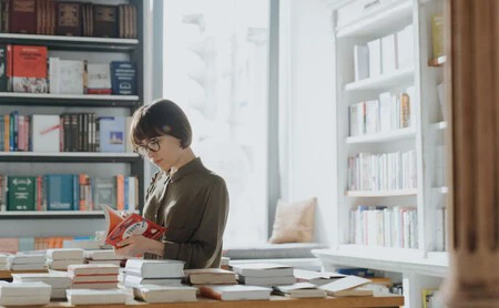 Ordena tu biblioteca con la librería más vendida de IKEA que ahora podrás encontrar rebajada por menos de 85 euros