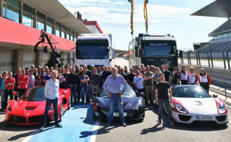 El trío ex-Top Gear ya graba su nuevo show de Amazon Prime, a lo grande