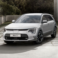 El KIA Niro 2023 da un giro de diseño y es fiel a sus tres opciones de propulsión