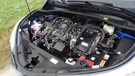 Prueba Toyota C Hr Motor