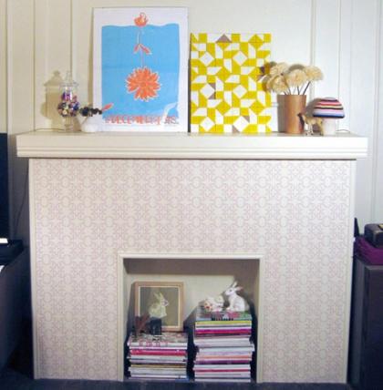 Decora tu chimenea con papel pintado o vinilos decorativos este verano