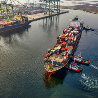 El verdadero drama del petróleo no es la gasolina, es el 'fuel oil': el desecho barato que está a punto de asfixiar la economía global