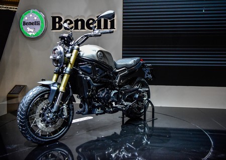 Benelli Leoncino 800 3