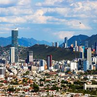 Nuevo León ya tiene nuevo requisito para los autos foráneos: será gratuito, pero no podrás usarlo más de 30 días al año 