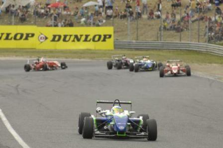 Bruno Méndez logra su primera victoria en el Jarama