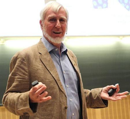Así es John O'Keefe y por esto le han concedido Nobel de Medicina: el GPS del cerebro