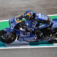 Álex Márquez le quita la pole a su hermano en Sepang y Jorge Martín se retira del Gran Premio de Malasia 