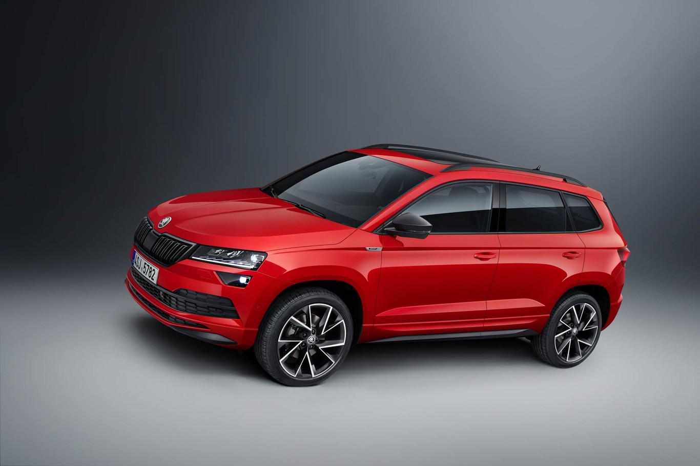 Skoda Karoq Sportline, no llega los niveles del Karoq RS, pero sí supera a la versión normal