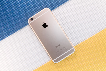 El iPhone 7 lleva a Apple a su récord de ventas pero su teléfono más vendido es el iPhone 6s
