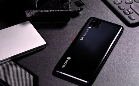 ZTE Axon 11 5G: un nuevo gama media con 5G, pantalla curva y cámara cuádruple