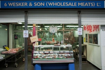 Wesker & Son, la carnicería con carne humana que Capcom abre en Londres para promocionar ‘Resident Evil 6’