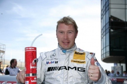 Hakkinen consigue la pole en Oschersleben