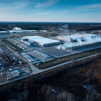 Llevamos años hablando de que la IA consume muchísima agua. Todo viene de un libro que se lo inventaba