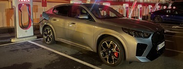 Si algo nos ha enseñado la Semana Santa es que no faltan cargadores para coches eléctricos. Lo que faltan son enchufes fiables