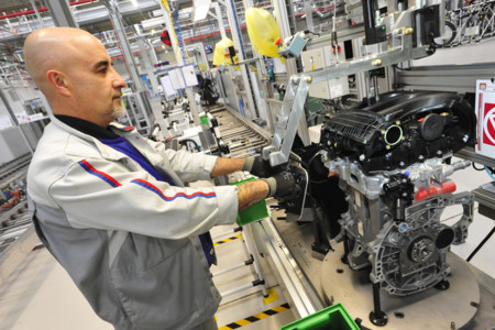PSA Peugeot Citroën aumenta la producción de motores PureTech hasta las 200.000 unidades