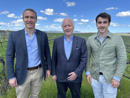 Fernando Fuentes Gerente Jose Manuel Fuentes Fundador Y Presidente Y Victor Fuentes Director Comercial