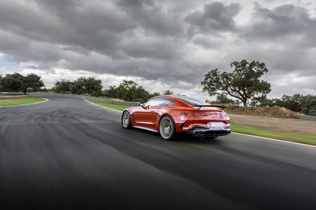 Mercedes-AMG GT 63 PRO 4MATIC+ 2025