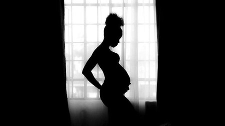 Una forma grave de hipertensión arterial es más común en mujeres negras y no se debe solo a factores raciales