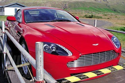 El Aston Martin V8 Vantage Convertible sin camuflaje