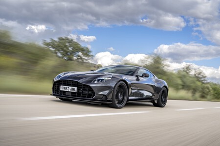 Aston Martin Vanquish 2025