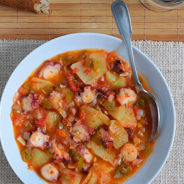 Patatas con pulpo, una receta tan fácil como reconfortante