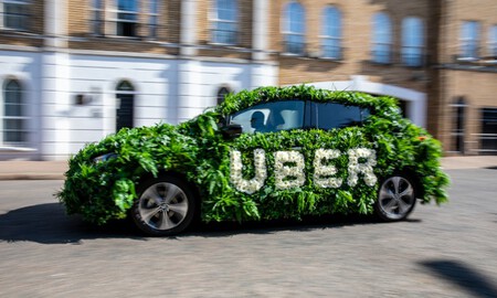 Uber ya no permitirá autos a combustión en su flotilla a partir de 2040, en algunos países será desde 2030