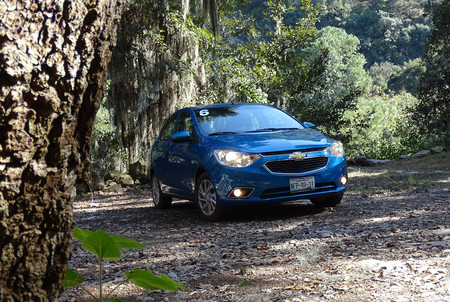 Chevrolet Aveo 2018 4