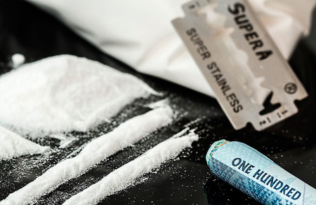 Convierten el motor de un coche en un 'kinder sorpresa' de droga, con casi 10 kilos de cocaína en su interior