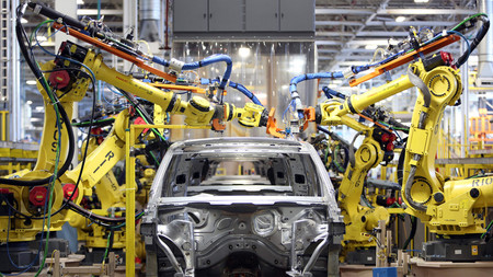 La industria automotriz en China regresa lentamente a la normalidad