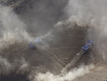 dakar2010_los-volkswagen-muy-juntos-en-carrera-y-clasificacion-general.jpg