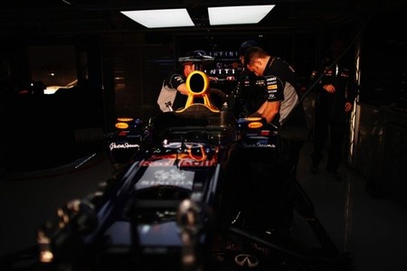 Los Red Bull asustan. Los Sauber sorprenden. La actuación de los comisarios criticada