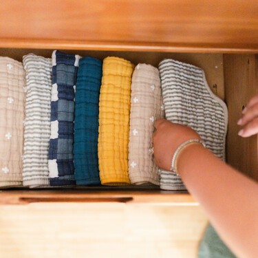 Cambio de armario fácil y eficente: cómo conseguir que te quepa el doble de ropa en el mismo espacio de siempre 