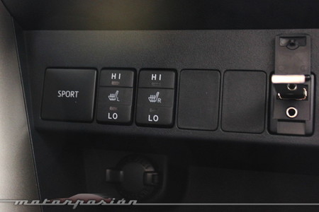 Botón Sport en el Toyota RAV4