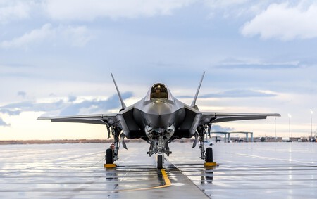 F35