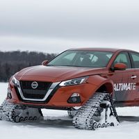 El Nissan Altima-te AWD lleva su capacidad off-road al terreno de la locura