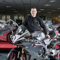 Desolador: La pierna de John McGuinness no se recuperará para el IOMTT 2018 y podría forzar su retirada 