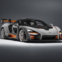Este McLaren Senna hecho por Lego tiene casi 500,000 bloques y pesa más que un Passat