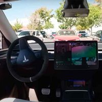 La DGT de EEUU investiga a 2,6 millones de Tesla: la nueva función de aparcamiento sin conductor ya ha provocado docenas de accidentes