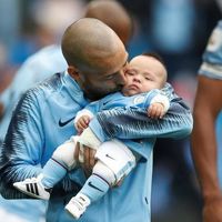 La esperada foto de David Silva junto a su bebé, que nació con 25 semanas