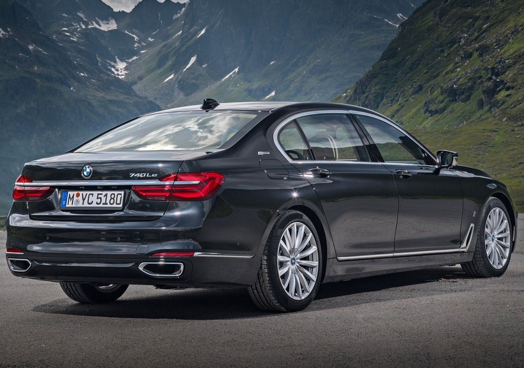 Bmw Registra Nombre M 7 En Ee Uu 2