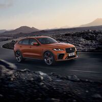 El Jaguar F-Pace SVR sigue siendo el mismo SUV de 550 CV pero ahora con más patada, por 121.100 euros